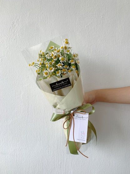 Sunny Serenity Matricaria Bouquet | Laurels & Leafz