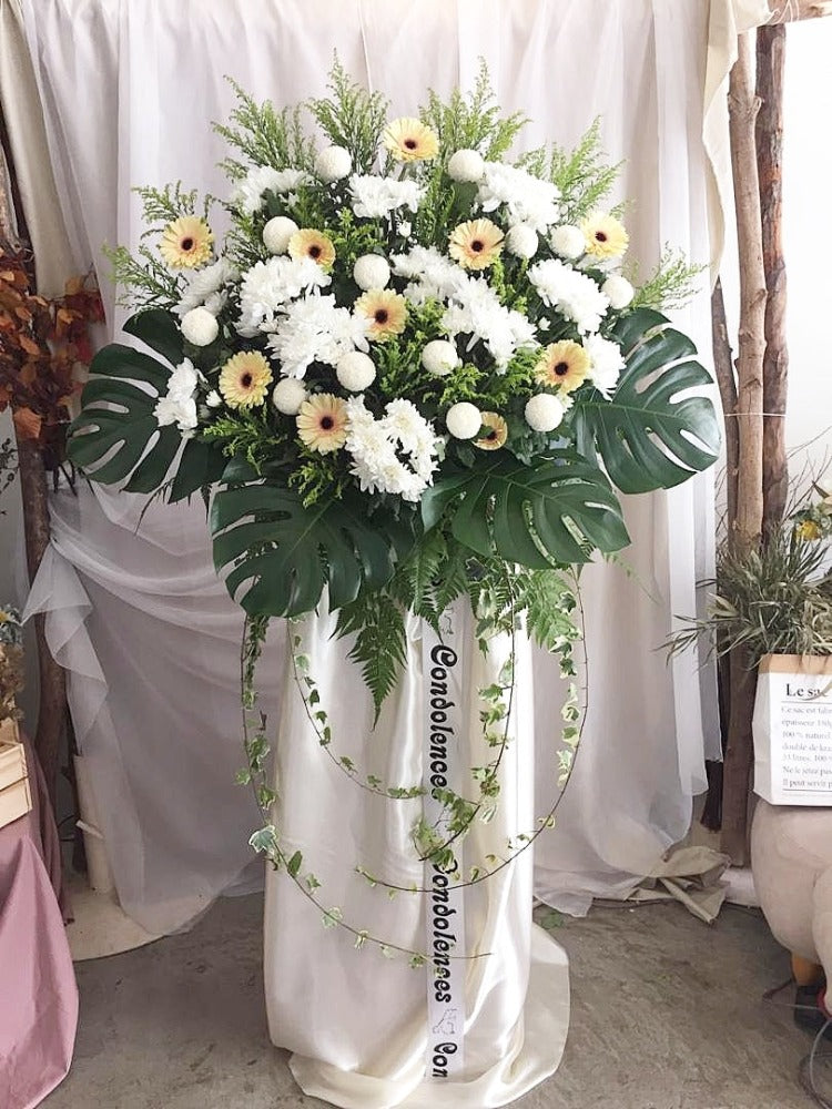 Remembrance Condolences Flower Stand | Laurels & Leafz