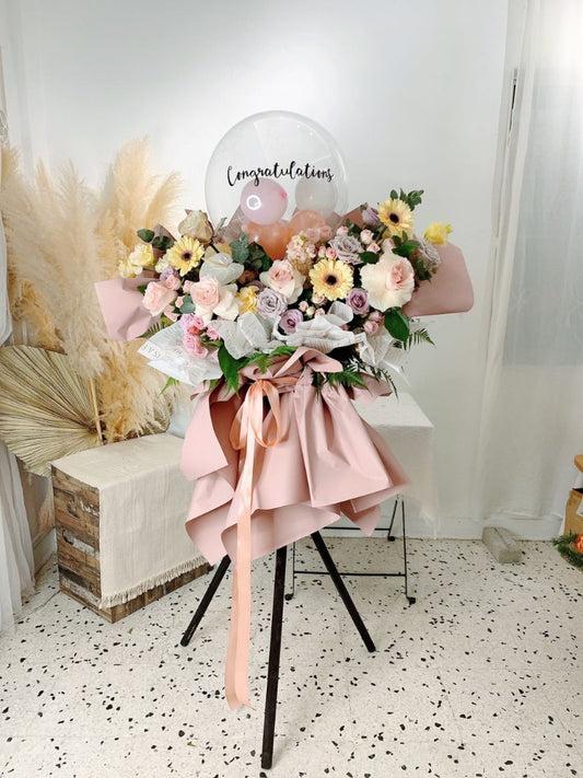 Arielle Opening Flower Stand | Laurels & Leafz