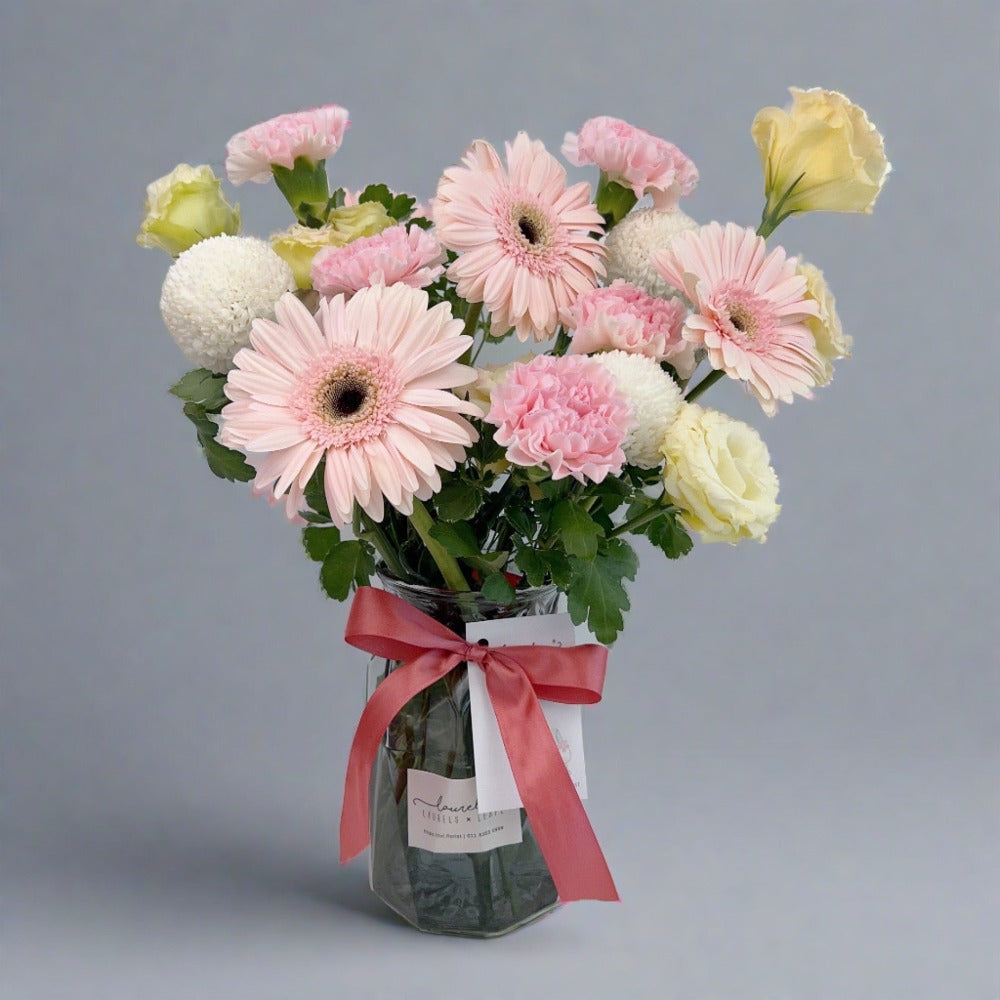 Daisy Mix Flower Vase | Laurels & Leafz