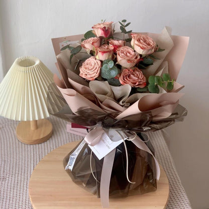 Eva Cappuccino Rose Bouquet | Laurels & Leafz