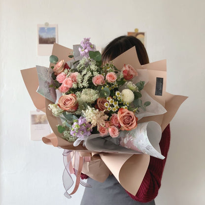Mia Cappuccino Rose Bouquet | Laurels & Leafz