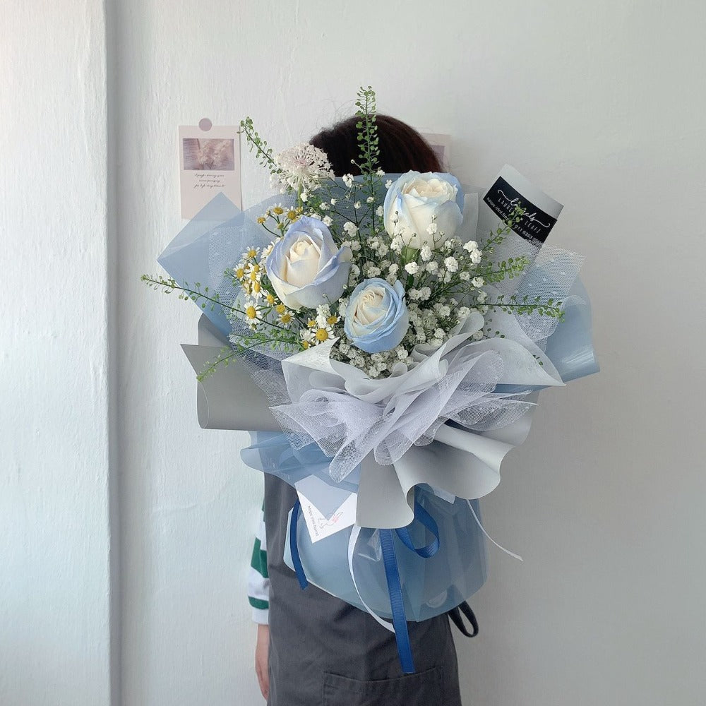 Crystal Ice Blue Rose Bouquet | Laurels & Leafz