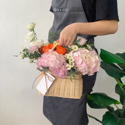 Danielle Hydrangea Flower Basket | Laurels & Leafz