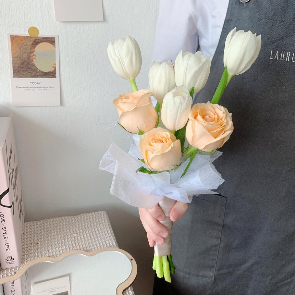 Reese White Tulip Bridal Bouquet | Laurels & Leafz